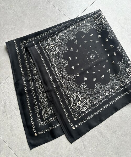 DouDou(ドゥドゥ)の「ペイズリー柄スカーフ(ストール/ショール・レディース・カーキ/ブラック・FREE)」の9枚目の写真