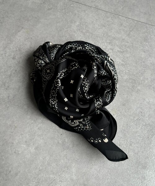 DouDou(ドゥドゥ)の「ペイズリー柄スカーフ(ストール/ショール・レディース・カーキ/ブラック・FREE)」の10枚目の写真