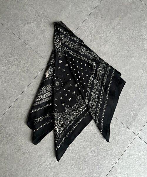 DouDou(ドゥドゥ)の「ペイズリー柄スカーフ(ストール/ショール・レディース・カーキ/ブラック・FREE)」の11枚目の写真