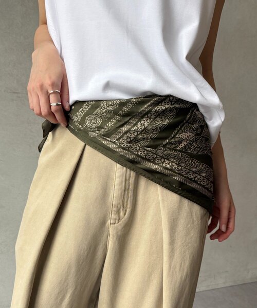 DouDou(ドゥドゥ)の「ペイズリー柄スカーフ(ストール/ショール・レディース・カーキ/ブラック・FREE)」の15枚目の写真