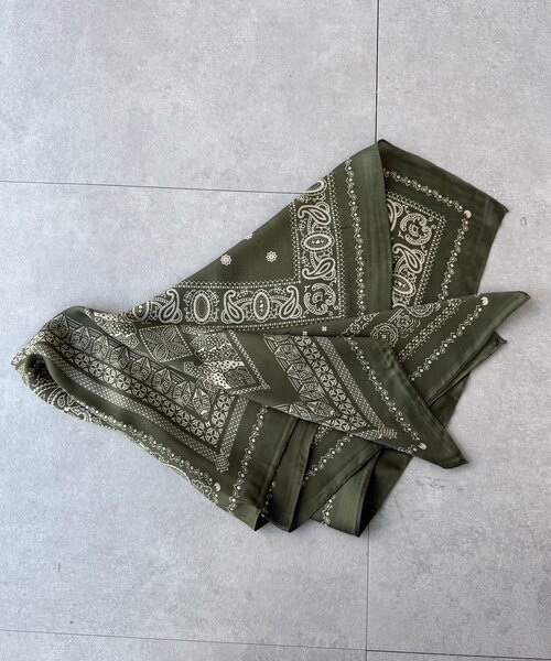 DouDou(ドゥドゥ)の「ペイズリー柄スカーフ(ストール/ショール・レディース・カーキ/ブラック・FREE)」の19枚目の写真