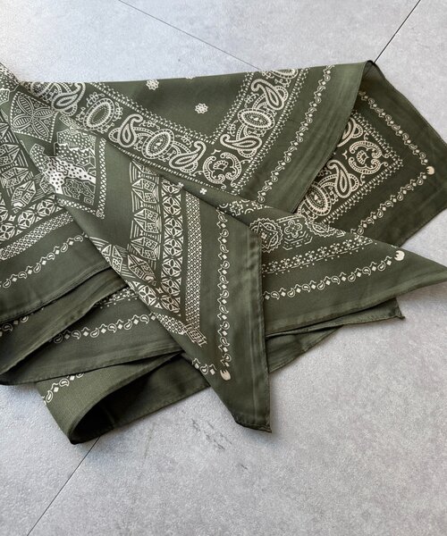 DouDou(ドゥドゥ)の「ペイズリー柄スカーフ(ストール/ショール・レディース・カーキ/ブラック・FREE)」の20枚目の写真