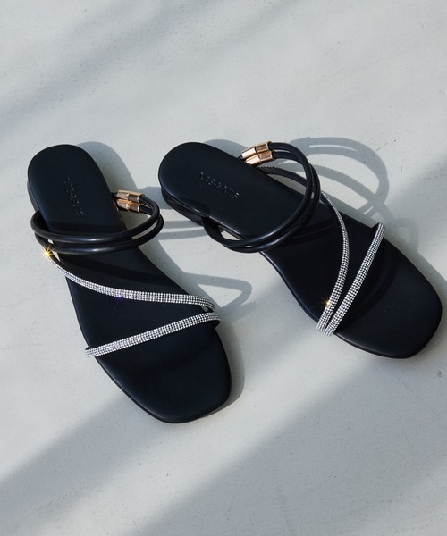 Juze（ジュゼ）の「ラインストーンサンダル/2WAY（サンダル・レディース・ブラック/キナリ・L/M）」の6枚目の写真