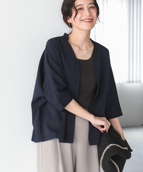 URBAN RESEARCH DOORS（アーバンリサーチドアーズ）の「『仁村紗和さん着用』『UR TECH』完声/涼ドルマン半袖シャツ（シャツ/ブラウス・レディース・ベージュ/ネイビー・FREE）」の13枚目の写真