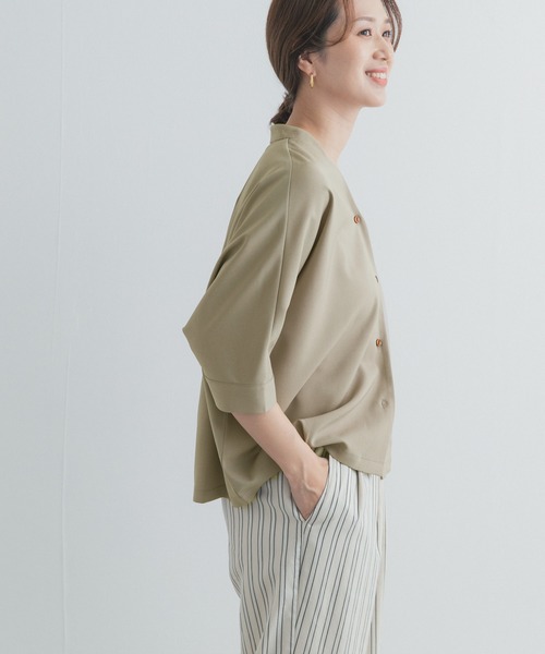 URBAN RESEARCH DOORS(アーバンリサーチドアーズ)の「『UR TECH』完声/涼ドルマン半袖シャツ(シャツ/ブラウス・レディース・ベージュ/ネイビー・FREE)」の19枚目の写真