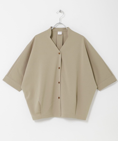 URBAN RESEARCH DOORS(アーバンリサーチドアーズ)の「『UR TECH』完声/涼ドルマン半袖シャツ(シャツ/ブラウス・レディース・ベージュ/ネイビー・FREE)」の22枚目の写真