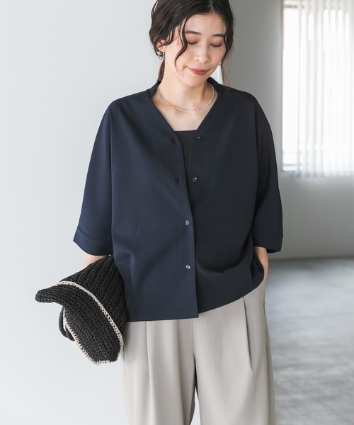 URBAN RESEARCH DOORS(アーバンリサーチドアーズ)の「『UR TECH』完声/涼ドルマン半袖シャツ(シャツ/ブラウス・レディース・ベージュ/ネイビー・FREE)」の16枚目の写真