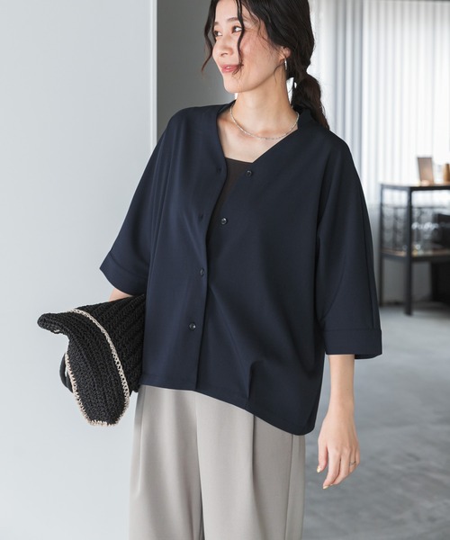 URBAN RESEARCH DOORS(アーバンリサーチドアーズ)の「『UR TECH』完声/涼ドルマン半袖シャツ(シャツ/ブラウス・レディース・ベージュ/ネイビー・FREE)」の17枚目の写真