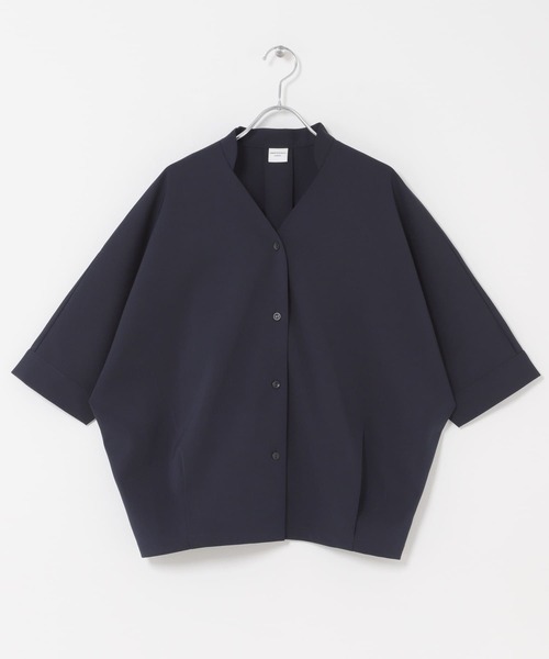 URBAN RESEARCH DOORS(アーバンリサーチドアーズ)の「『UR TECH』完声/涼ドルマン半袖シャツ(シャツ/ブラウス・レディース・ベージュ/ネイビー・FREE)」の8枚目の写真