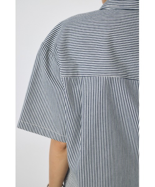 AZUL by moussy(アズールバイマウジー)の「セットアップ対応【Dickies×AZUL】ワークシャツ 春服 秋服 初夏 ディッキーズ コラボ 半袖 2サイズ展開【身長/骨格別着用画像あり】(シャツ/ブラウス・レディース・カーキ/ブラック/ストライプ・MEDIUM/SMALL)」の17枚目の写真