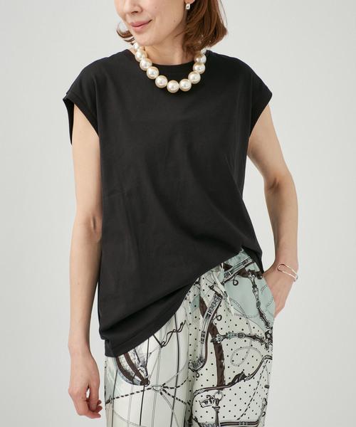 VERMEIL par iena(ヴェルメイユパーイエナ)の「ディオラマ クルーネック フレンチ Tシャツ(Tシャツ/カットソー・レディース・ブラック/ホワイト・FREE)」の7枚目の写真