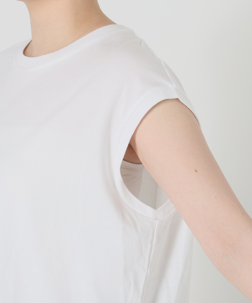 VERMEIL par iena(ヴェルメイユパーイエナ)の「ディオラマ クルーネック フレンチ Tシャツ(Tシャツ/カットソー・レディース・ブラック/ホワイト・FREE)」の16枚目の写真