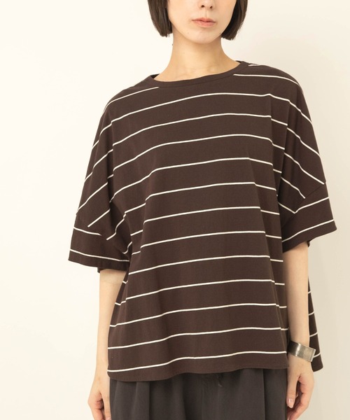 RNA-N(アールエヌエーエヌ)の「M2654 ボーダールーズT(Tシャツ/カットソー・レディース・ブラウン/ブラック×グリーン/ホワイト×ブラック/サックスブルー/キャメル/グレー/チョコ/ホワイト×レッド・FREE)」の7枚目の写真