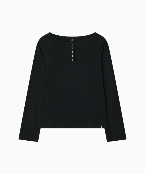 OHESHIO(オヘシオ)の「HENLEY NECK BUTTON LONG SLEEVE, BLACK(Tシャツ/カットソー・レディース・その他・FREE)」の6枚目の写真