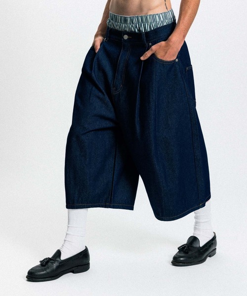 Elanque(エランク)の「wide denim shorts / ワイドデニムハーフパンツ(デニムパンツ・メンズ・インディゴブルー/ブルー・MEDIUM/LARGE)」の5枚目の写真