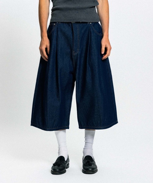 Elanque(エランク)の「wide denim shorts / ワイドデニムハーフパンツ(デニムパンツ・メンズ・インディゴブルー/ブルー・MEDIUM/LARGE)」の6枚目の写真