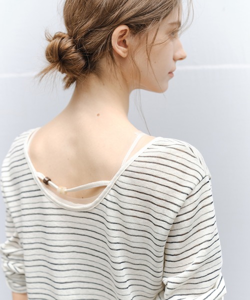 tageechita(タジチタ)の「【tageechita】ニュアンスボーダー Uネックロングスリーブトップス(Tシャツ/カットソー・レディース・ホワイト×ブルー/ホワイト×ブラック・L/M/S)」の9枚目の写真