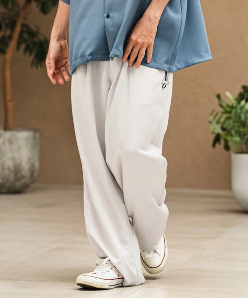 CAMBIO(カンビオ)の「mp14972- Drape Wide Straight Pants ワイドストレートパンツ(S68726cmb)(その他パンツ・メンズ・ネイビー/キナリ/スモーク/ブラック・L/M/S)」の1枚目の写真