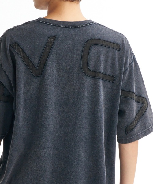 RVCA(ルーカ)の「RVCA BACK SIDE ARCH SS(Tシャツ/カットソー・メンズ・チャコール/ホワイト・M/L)」の2枚目の写真