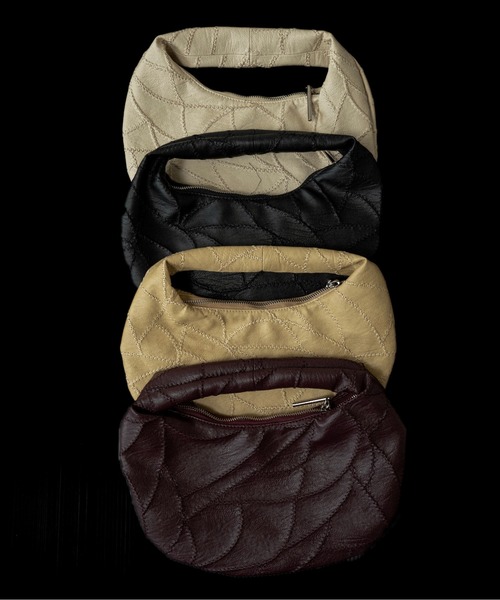 lawgy(ラウジー)の「zigzag stitch patchwork oval bag / ジグザグステッチパッチワークオーバルバッグ(ハンドバッグ・レディース・イエロー系/ブラック/レッド系/アイボリー・FREE)」の14枚目の写真