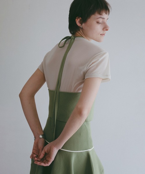 MANOF(マノフ)の「BUSTIER KNIT SET UP(ワンピース・レディース・ベージュ/グリーン/ブラック・F)」の12枚目の写真