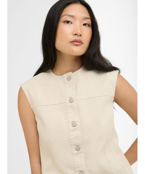 Barbour(バブアー)の「Dayaデニム ノースリーブシャツ(レディース)(シャツ/ブラウス・レディース・ベージュ・10/8)」の6枚目の写真