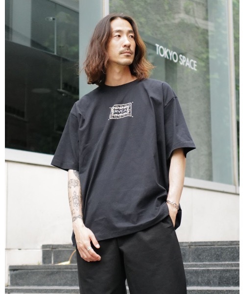 RVCA(ルーカ)の「RVCA メンズ EXOTIC BOX TEE Tシャツ 【2026年夏モデル】/ルーカバックプリント半袖Tシャツ(Tシャツ/カットソー・メンズ・ブルー系その他/ブラック系その他2/レッド系その他/オフホワイト/ブラック・SMALL/MEDIUM/LARGE/X-LARGE)」の18枚目の写真