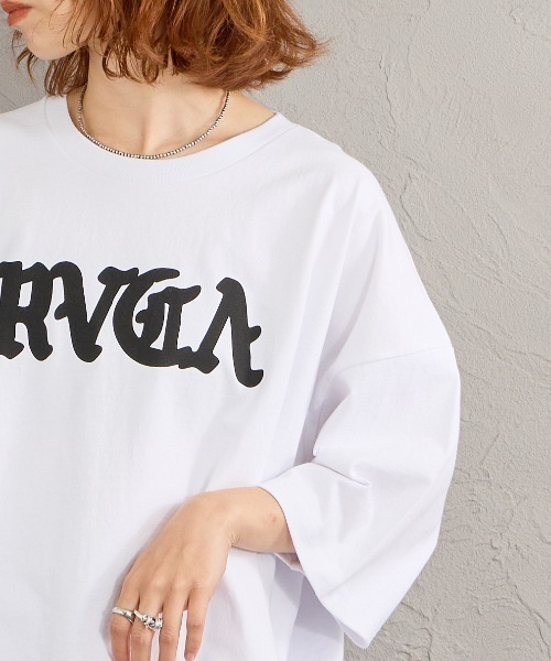 RVCA（ルーカ）の「[RVCA/ルーカ] SUPER WIDE バックロゴプリント ショートスリーブTシャツ（Tシャツ/カットソー・レディース・ブラック/サックスブルー/ホワイト・M/L/XL）」の21枚目の写真