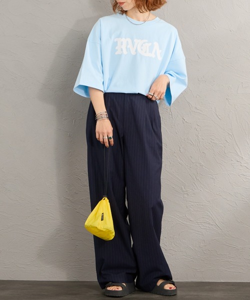 RVCA（ルーカ）の「[RVCA/ルーカ] SUPER WIDE バックロゴプリント ショートスリーブTシャツ（Tシャツ/カットソー・レディース・ブラック/サックスブルー/ホワイト・M/L/XL）」の6枚目の写真