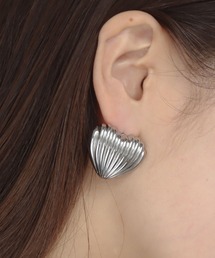 金属アレルギー対応　大ぶりハートピアス