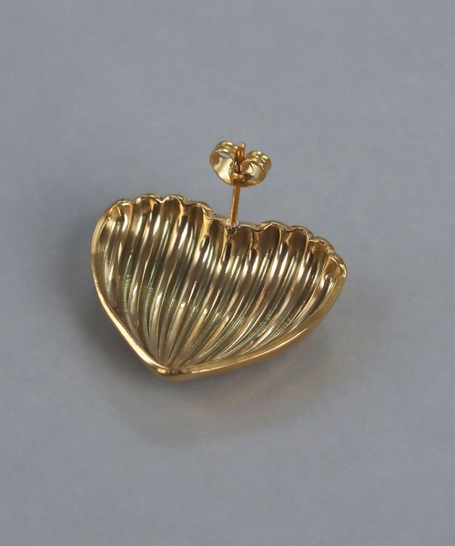 abaskdesign(アバスクデザイン)の「金属アレルギー対応 大ぶりハートピアス(ピアス(両耳用)・レディース・ゴールド/シルバー・FREE)」の12枚目の写真