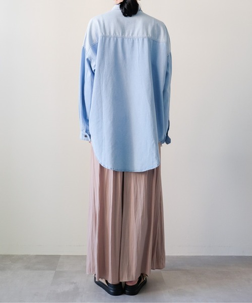 DOLLUPOOPS(ドールアップウップス)の「Denim Stripe Relaxed Shirt(デニムストライプ切替シャツ)(シャツ/ブラウス・レディース・ライトブルー・FREE)」の20枚目の写真