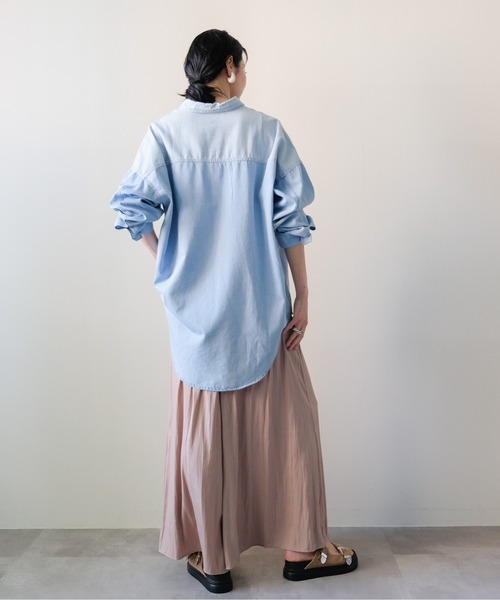 DOLLUPOOPS(ドールアップウップス)の「Denim Stripe Relaxed Shirt(デニムストライプ切替シャツ)(シャツ/ブラウス・レディース・ライトブルー・FREE)」の9枚目の写真