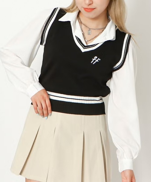 GORGE(ゴージ)の「レイヤードベスト+シャツ(シャツ/ブラウス・レディース・ベージュ/ブラック・F)」の9枚目の写真