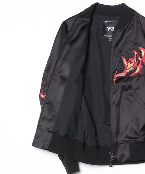 Y-3(ワイスリー)の「GFX SOUV JCKT(ブルゾン・メンズ・ブラック・X-SMALL/XX-SMALL/LARGE/MEDIUM/SMALL)」の7枚目の写真