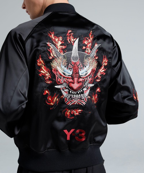 Y-3(ワイスリー)の「Y-3 EMBROIDERED GRAPHIC SATIN SOUVENIR JACKET(ブルゾン・メンズ・ブラック・X-SMALL/XX-SMALL/LARGE/MEDIUM/SMALL/X-LARGE)」の10枚目の写真