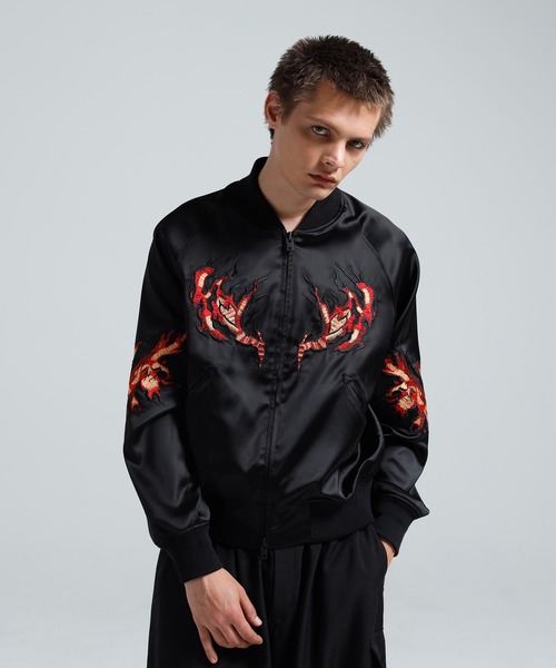 Y-3(ワイスリー)の「Y-3 EMBROIDERED GRAPHIC SATIN SOUVENIR JACKET(ブルゾン・メンズ・ブラック・X-SMALL/XX-SMALL/LARGE/MEDIUM/SMALL/X-LARGE)」の8枚目の写真