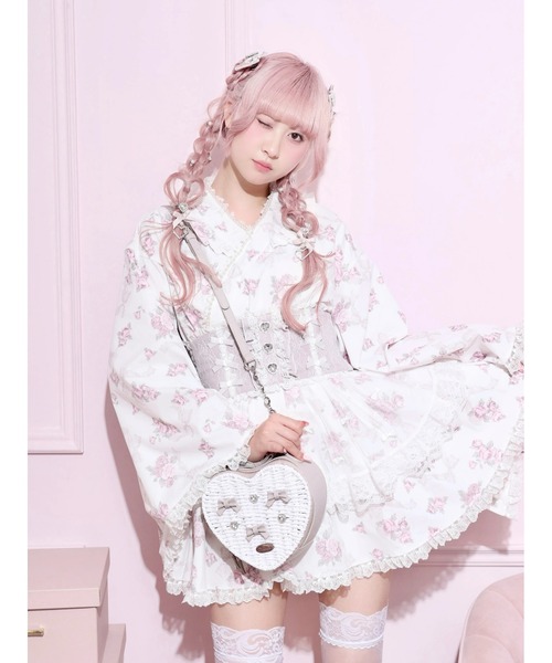 NOEMIE(ノエミー)の「ハートリボンペーパーショルダー(ショルダーバッグ・レディース・ブラック/ピンク/オフホワイト・ONE SIZE)」の6枚目の写真