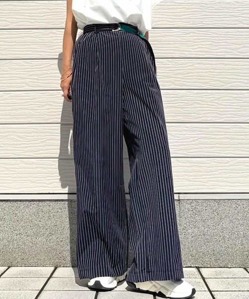 Q(キュー)の「ピンストライプDカンベルトパンツ(その他パンツ・レディース・グレー系/ネイビー系・MEDIUM)」の3枚目の写真