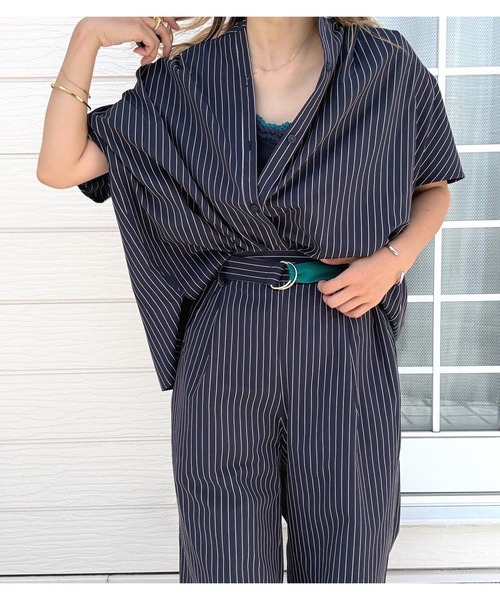 Q(キュー)の「ピンストライプDカンベルトパンツ(その他パンツ・レディース・グレー系/ネイビー系・MEDIUM)」の13枚目の写真