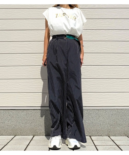 Q(キュー)の「ピンストライプDカンベルトパンツ(その他パンツ・レディース・グレー系/ネイビー系・MEDIUM)」の21枚目の写真