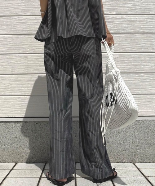 Q(キュー)の「ピンストライプDカンベルトパンツ(その他パンツ・レディース・グレー系/ネイビー系・MEDIUM)」の8枚目の写真
