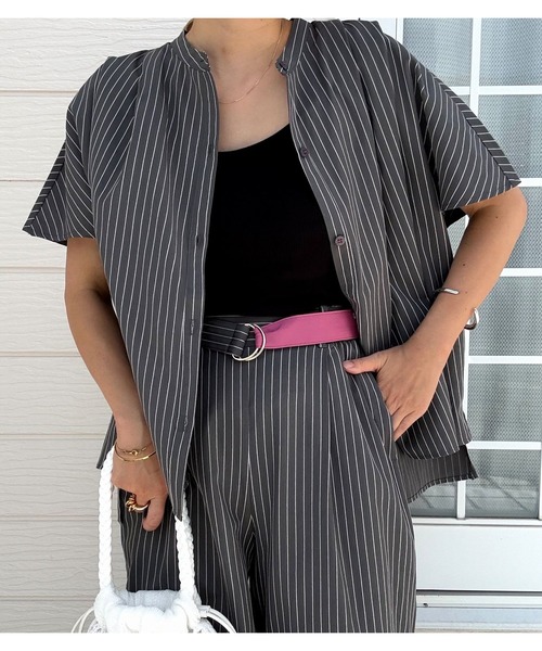 Q(キュー)の「ピンストライプDカンベルトパンツ(その他パンツ・レディース・グレー系/ネイビー系・MEDIUM)」の18枚目の写真