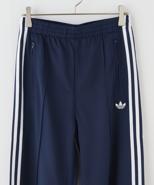 adidas Originals(アディダスオリジナルス)の「adidas originals / アディダス オリジナルス FIREBIRD LOOSE TRACK PANTS(その他パンツ・レディース・ネイビー・MEDIUM)」の4枚目の写真
