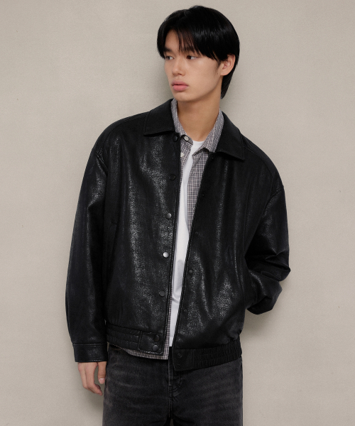 LEFTSEOUL（レフトソウル）の「[男女兼用] シンセティッククラックレザーキルティング ブルゾン [ブラック]（ライダースジャケット・レディース・ブラック・MEDIUM/LARGE）」の3枚目の写真