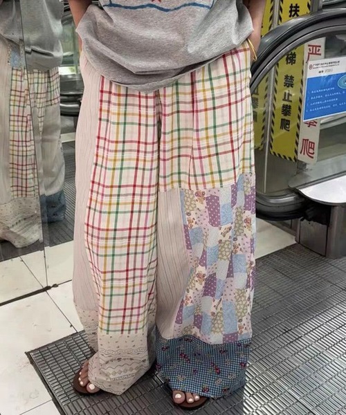 AsheKsha（アシクシャ）の「パッチワーク・小花柄・チェック柄のワイドパンツ（その他パンツ・レディース・ピンク・F）」の9枚目の写真