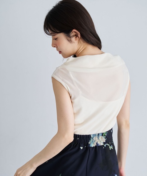 NOELA(ノエラ)の「ベロアオフショルカットソー(Tシャツ/カットソー・レディース・ブラウン/オフホワイト/ラベンダー・フリー)」の7枚目の写真