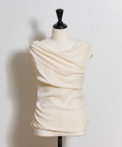 NOELA(ノエラ)の「ベロアオフショルカットソー(Tシャツ/カットソー・レディース・ブラウン/オフホワイト/ラベンダー・フリー)」の21枚目の写真