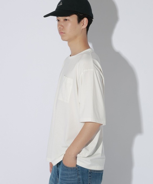 LAKOLE(ラコレ)の「<接触冷感>シックク-ルポケT / 1045105(Tシャツ/カットソー・メンズ・セージグリーン/ネイビー/ホワイト/ブラック・LARGE/MEDIUM)」の11枚目の写真