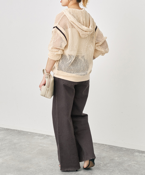 Spick & Span(スピックアンドスパン)の「《別注 / 》athletic wear MASON メッシュパーカー*(パーカー・レディース・アイボリー/ブラウン・FREE)」の18枚目の写真